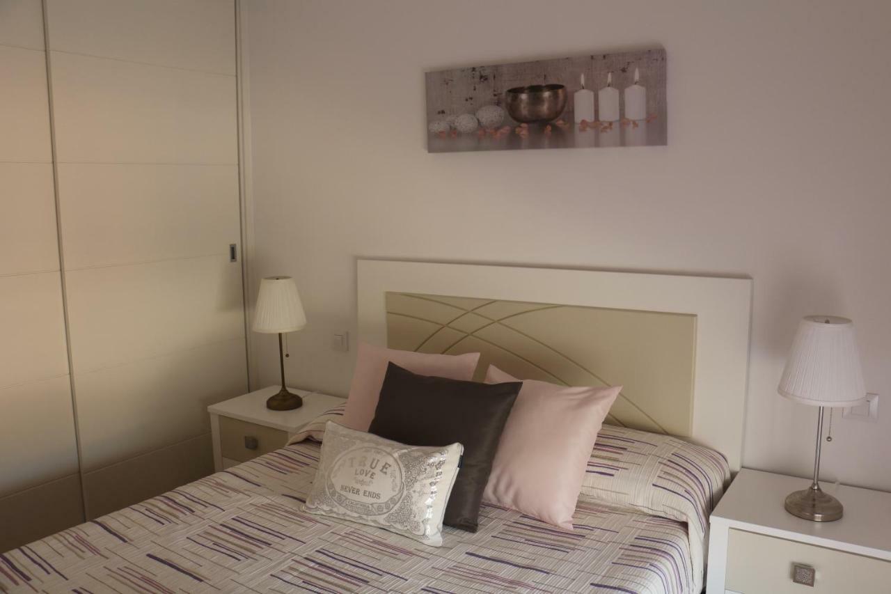 Apartamentos Roca Tarpeya Toledo Exterior photo