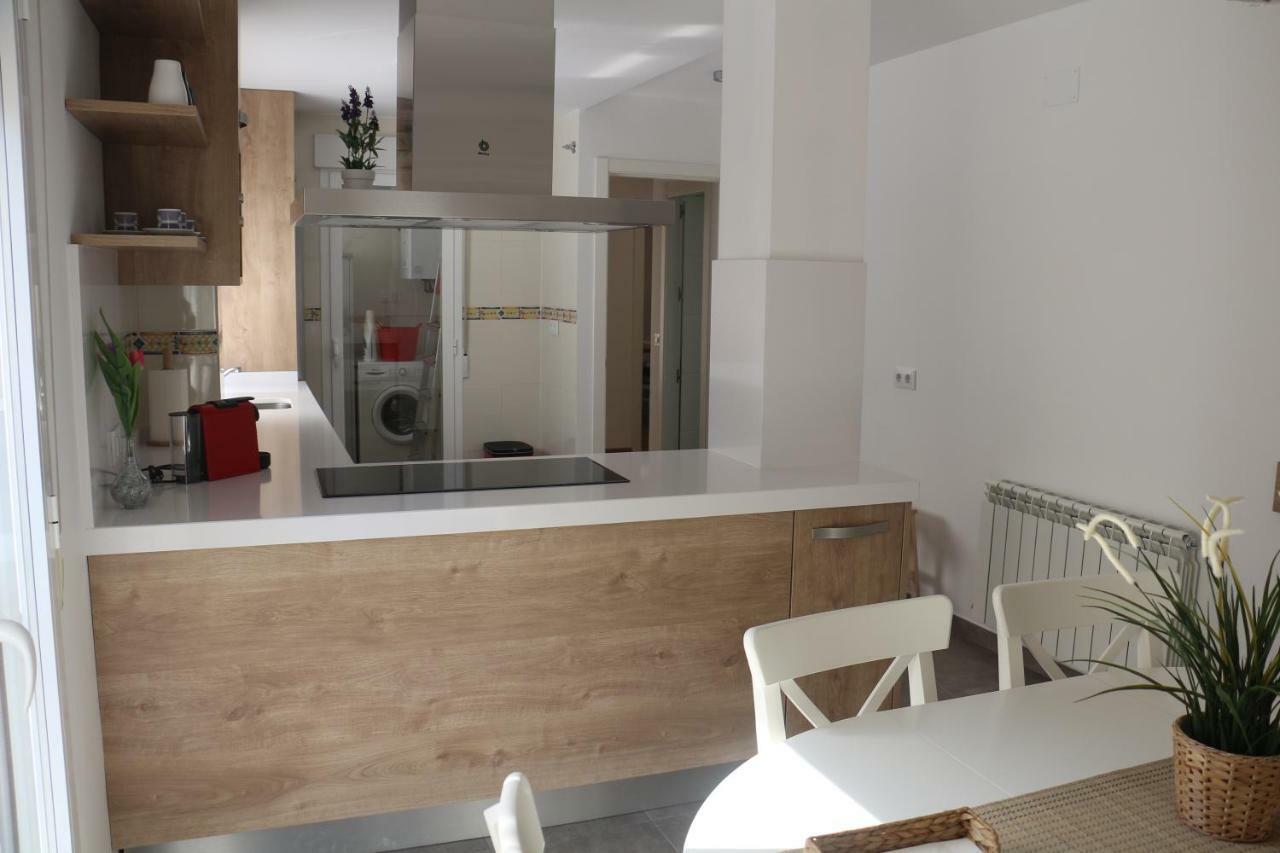 Apartamentos Roca Tarpeya Toledo Exterior photo